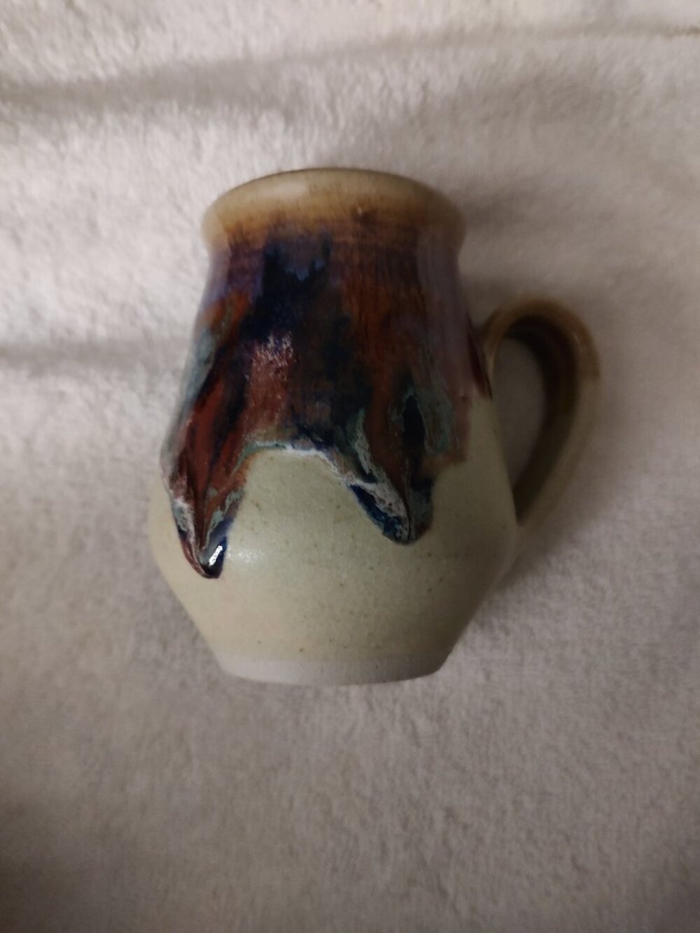 HAND THROWN POTTERY MUG GLAZED